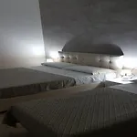 Napoli City Rooms Bed and Breakfast Νάπολη