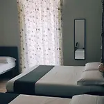 Napoli City Rooms Νάπολη