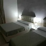 Napoli City Rooms 4*