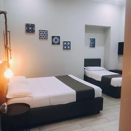那不勒斯市旅馆