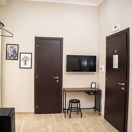 Napoli City Rooms Bed and Breakfast Νάπολη