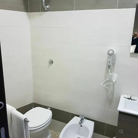 那不勒斯市旅馆 4* 那不勒斯