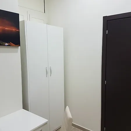 那不勒斯市旅馆 4* 那不勒斯