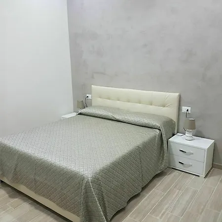 那不勒斯市旅馆 4* 那不勒斯